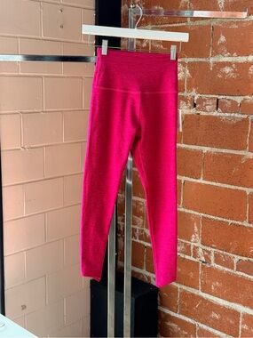 Beyond Yoga Sangria Fuchsia Pink Leggings